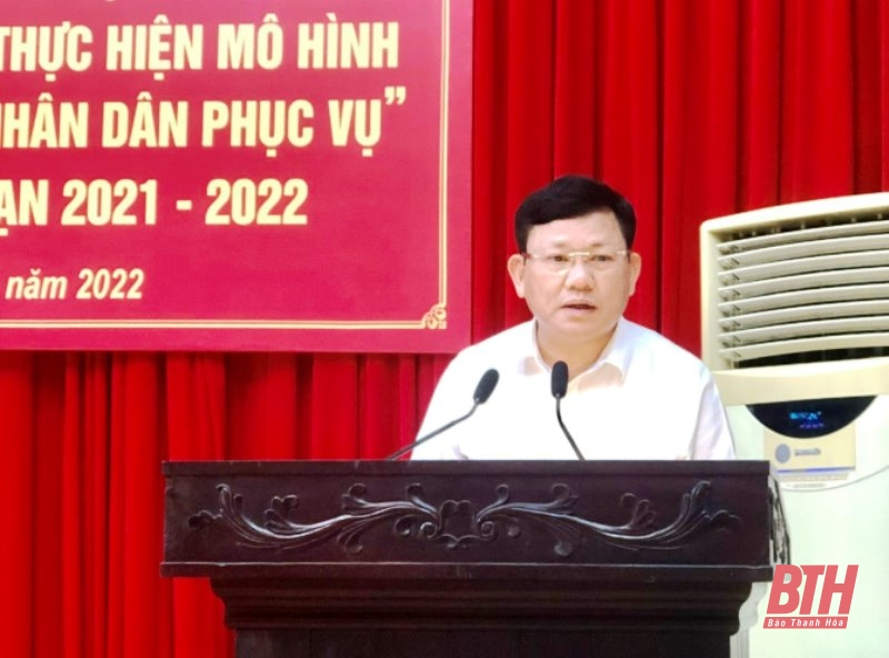 Phó Chủ tịch Thường trực UBND tỉnh Nguyễn Văn Thi phát biểu tại hội nghị.
