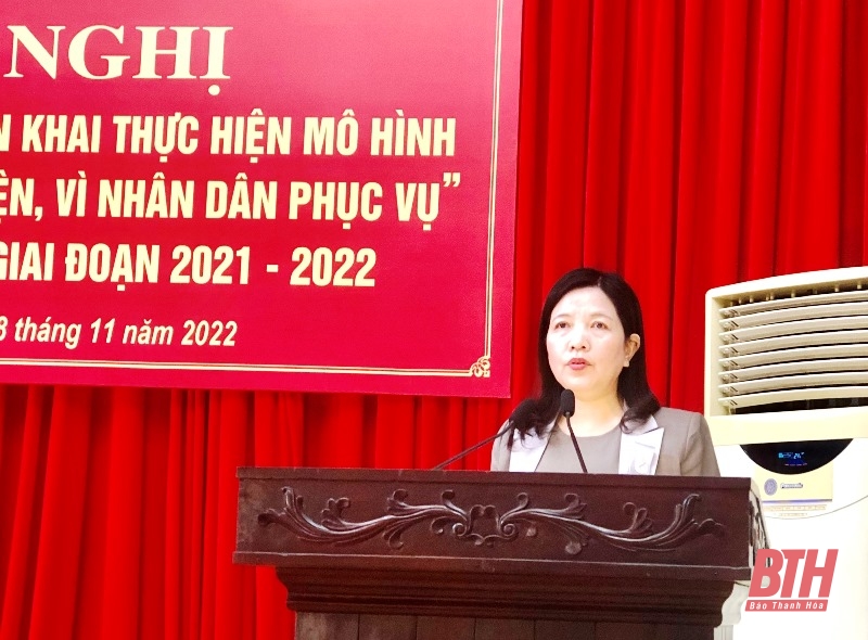 Trưởng Ban Dân vận Tỉnh ủy, Chủ tịch Ủy ban MTTQ tỉnh Phạm Thị Thanh Thủy phát biểu kết luận hội nghị.