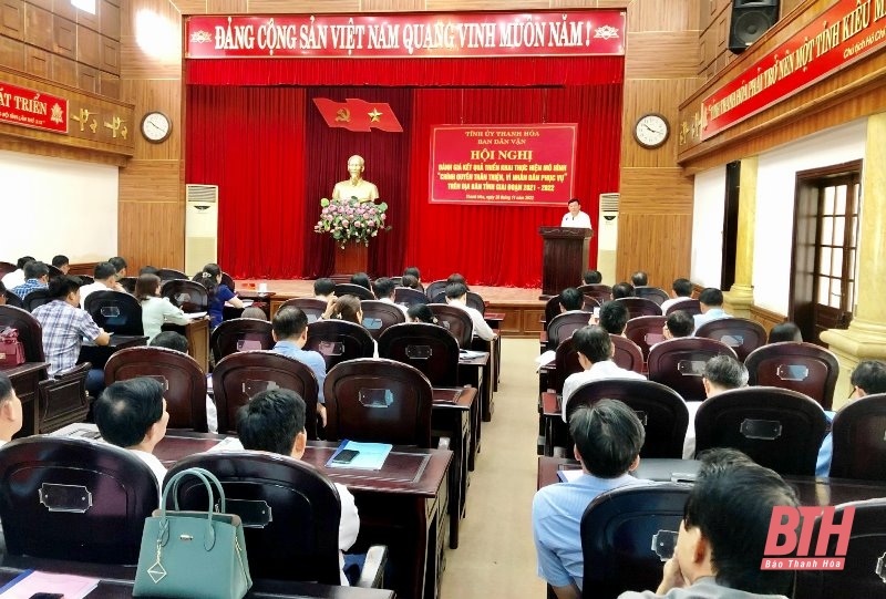 Toàn cảnh hội nghị.