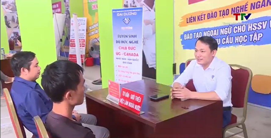 Tư vấn đào tạo và xuất khẩu lao động (Ảnh từ TTV)