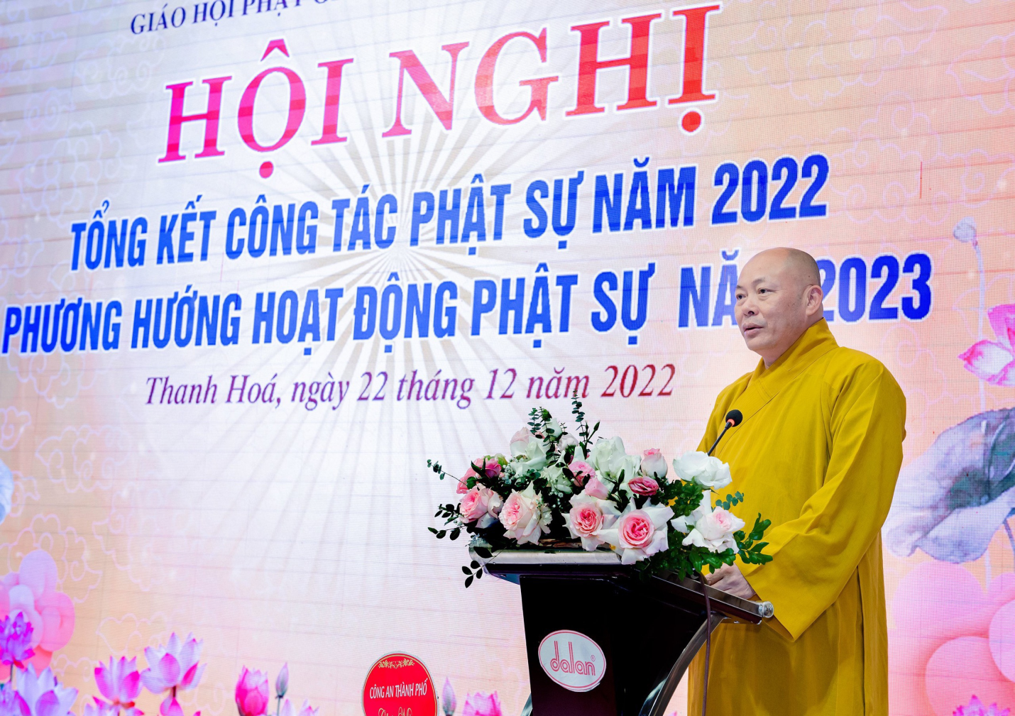 Thượng tọa Thích Tâm Định - Uỷ viên HĐTS Trung ương GHPGVN, Trưởng Ban Trị sự Phật giáo tỉnh Thanh Hóa phát biểu khai mạc Hội nghị