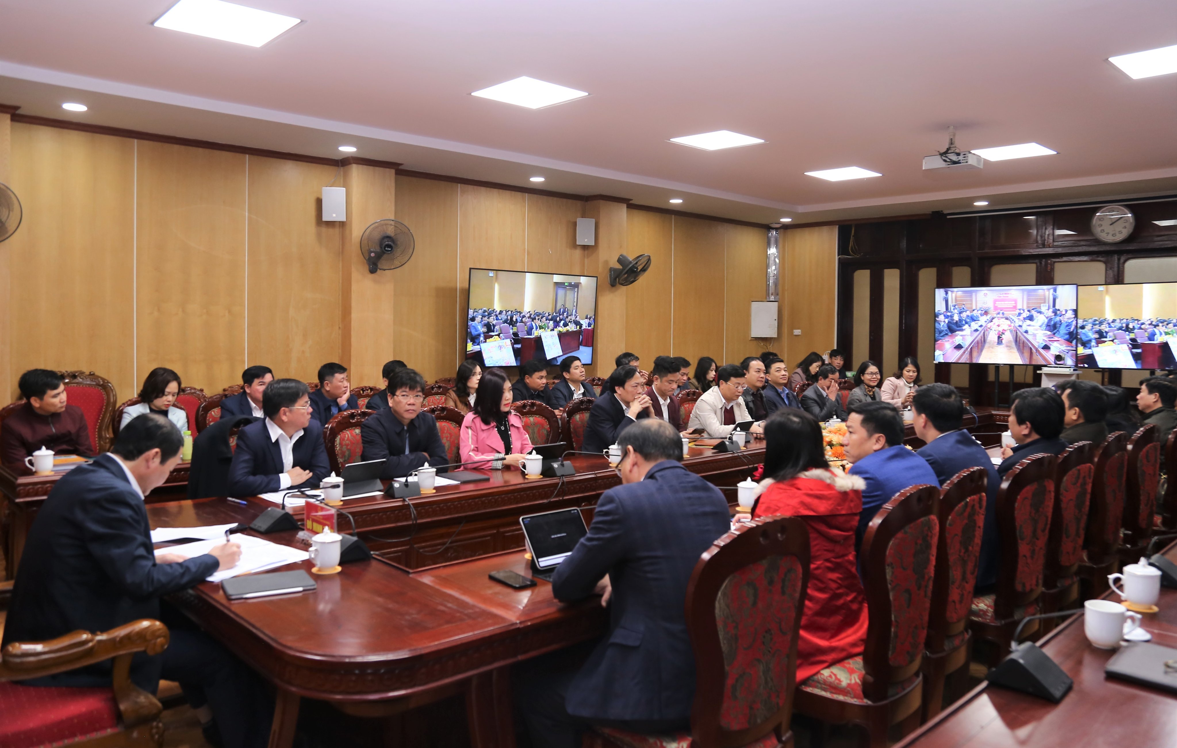 Các đại biểu tham dự Hội nghị